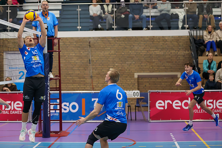 VC Sneek heren verkwanselen matchpoint en verliezen in vijfsetter