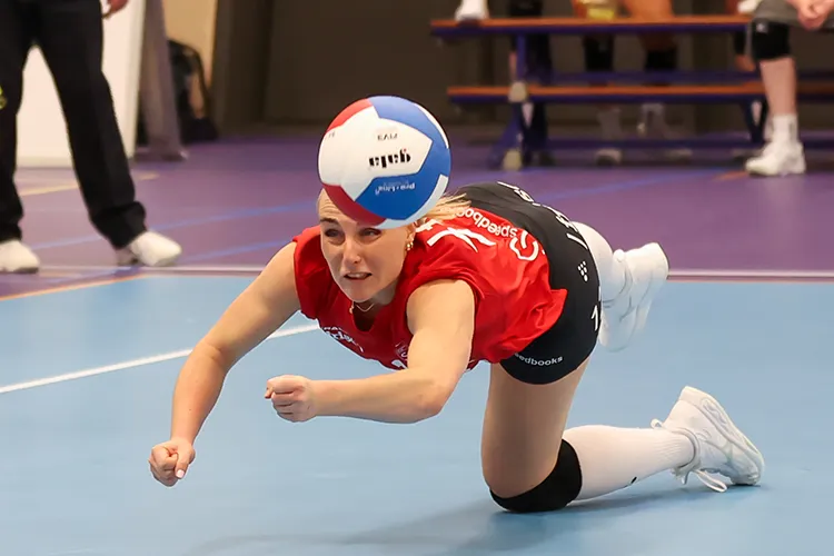 Friso Sneek beloont hard werken met knappe uittriomf op Jumbo Sudosa (1-3)